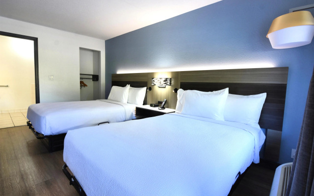 Best Western Point South