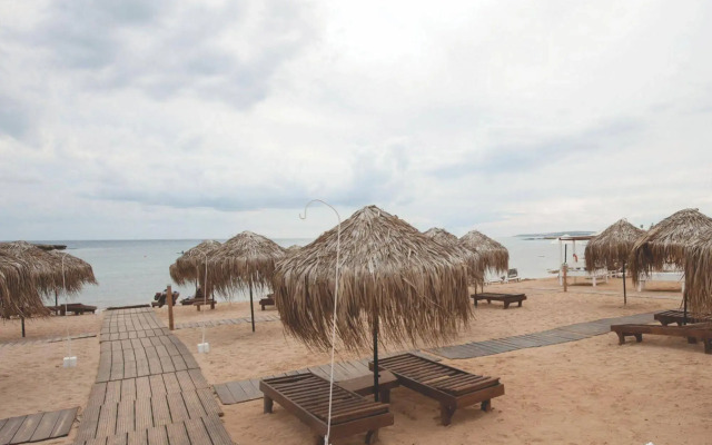 Dome Beach Marina Hotel & Resort