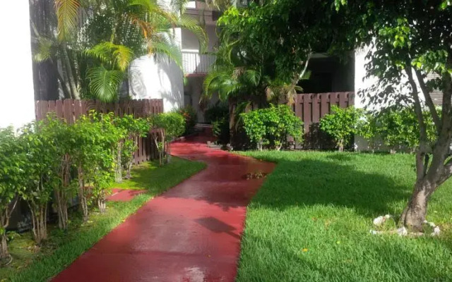 Doral Vacation Apartments by Envisend