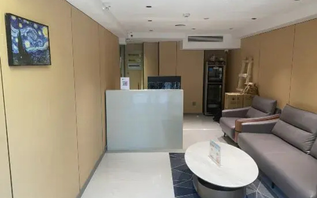 CHEERMAY Hotel (Zhengzhou Gaotie Dongzhan East Square)