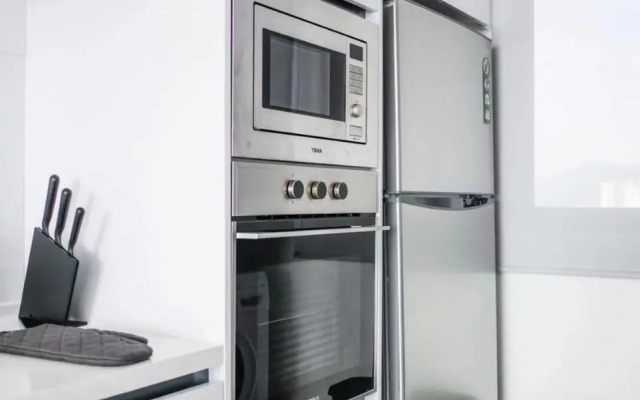 BEACON LeNa #Seaview#RoofTopPool#6pax#Georgetown