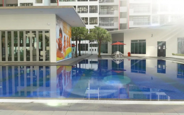 Austin Regency Pool View 6pax add2