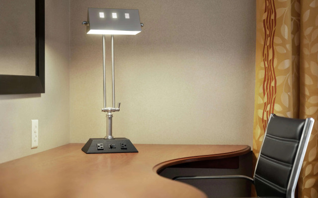 Hampton Inn & Suites Poughkeepsie