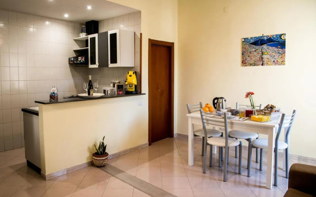 Castel Capuano Flat By DomusExtra