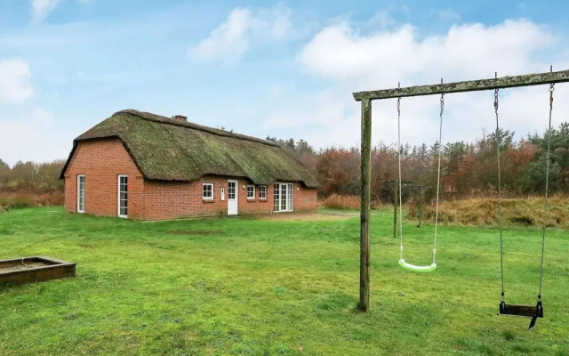 10 Person Holiday Home in Ulfborg-by Traum