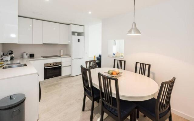 Modern With Ideal Location Next To Atocha Station