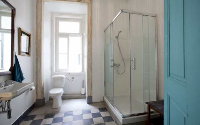 Lost Lisbon :: Cais House
