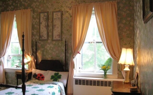 Allegheny Street Bed & Breakfast