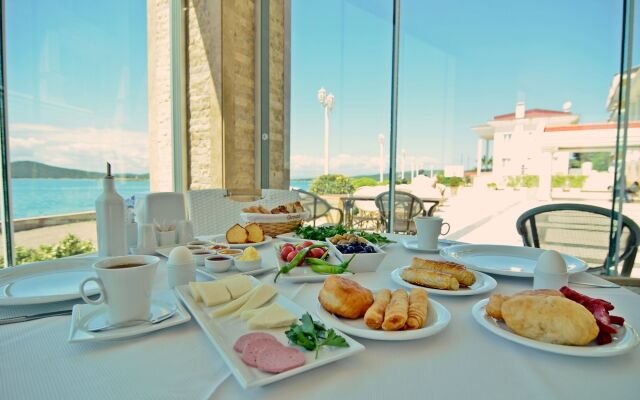 Cunda Kivrak Hotel