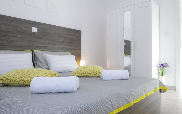 Pool Apartments Privilege