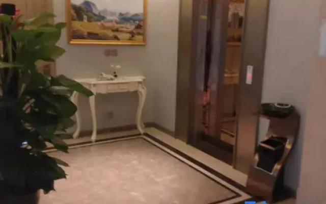 Vienna Hotel (Jinan Tangye Outlets)