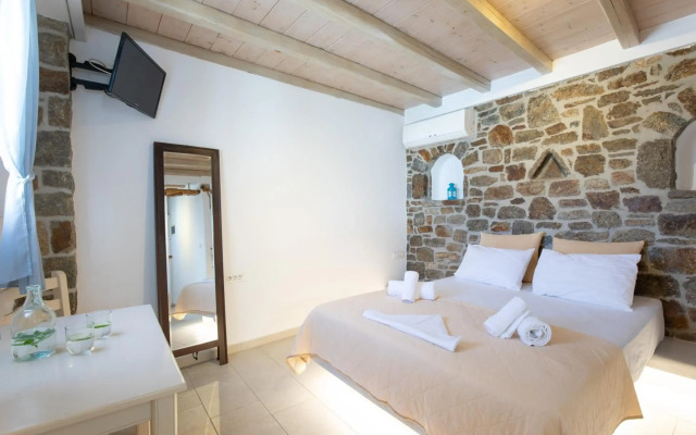 Alexandros Mykonos
