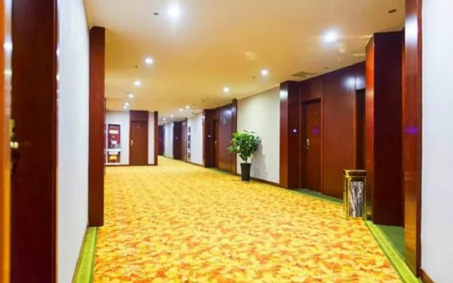GreenTree Inn (Xuzhou High-speed Rail Station Front Square)
