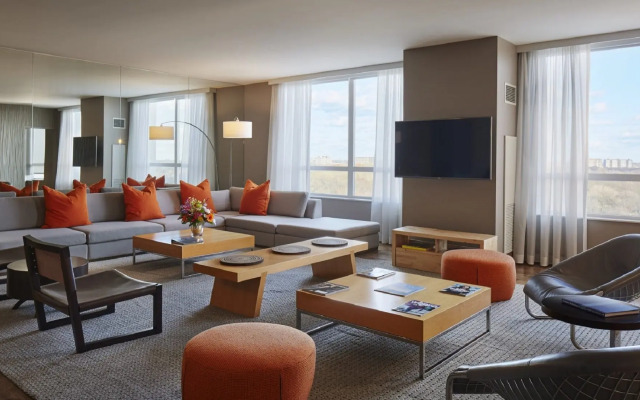 Loews Chicago O'Hare Hotel