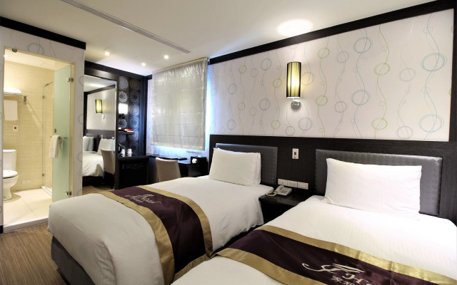 J Hotel