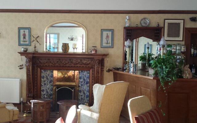 Hunters Quay Hotel