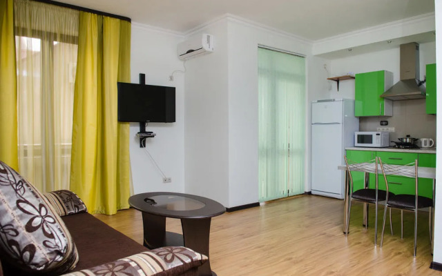 Apart-hotel Mirniy