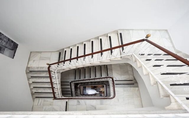 Plazuela del Carbón Suites
