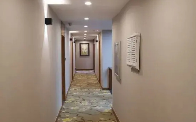 Heyuan Express Hotel