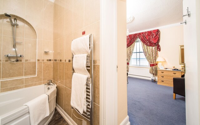 Best Western New Holmwood Hotel
