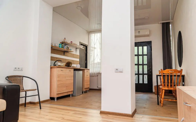 Cute Ground Floor with Free Parking