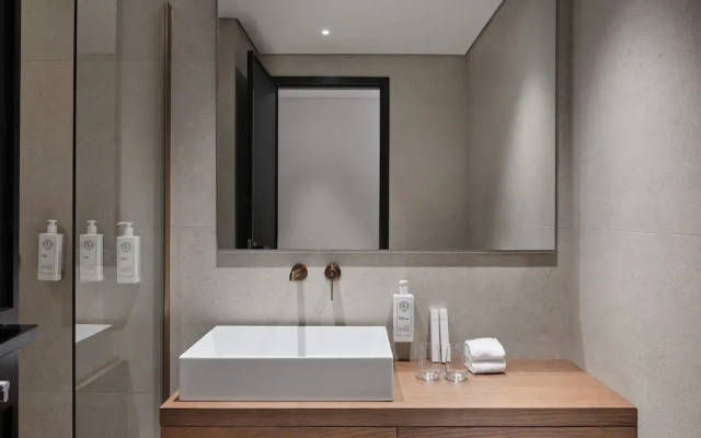 Blanco Athens Aparthotel