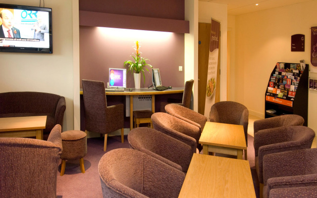 Premier Inn Manchester Airport – Freight Terminal