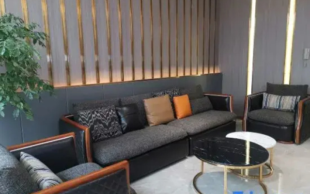 Yilong Yunshang Time Light Luxury Homestay
