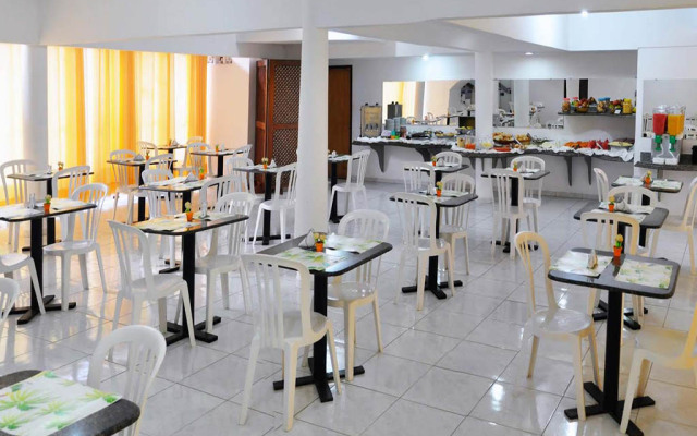 Rede Andrade Estrela Dalva Praia Hotel