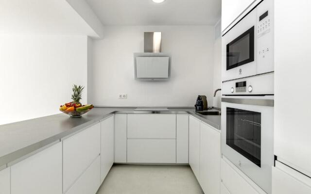 Beachfront apartment in Alcudia beach CB 3