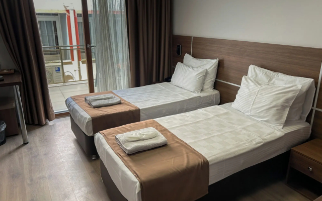 Gulluk Life Hotel
