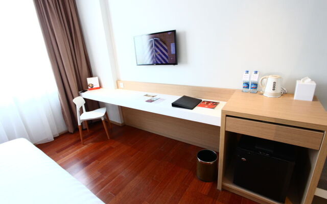 Citadines Connect Airport Jakarta