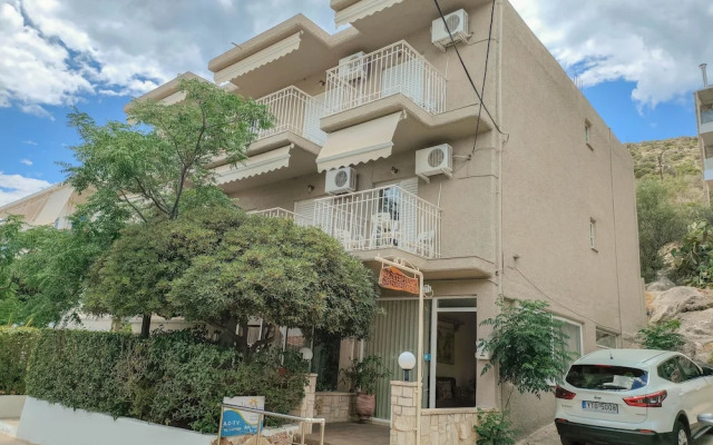 Akrotopi Apartments
