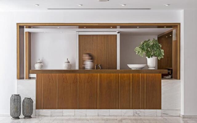 Grecian Sands Hotel