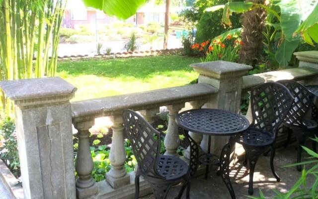 The VILLA on Mt Tabor