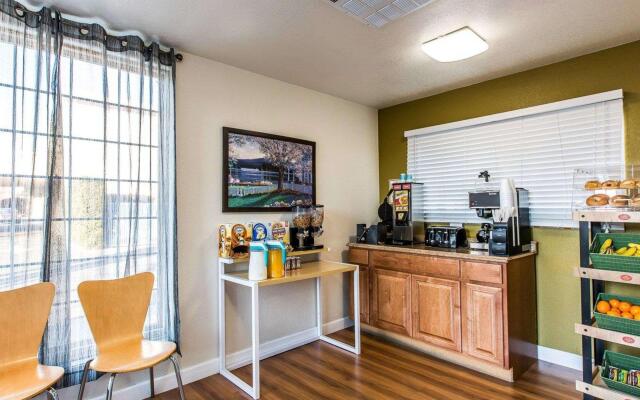 Rodeway Inn Downtown Hanford