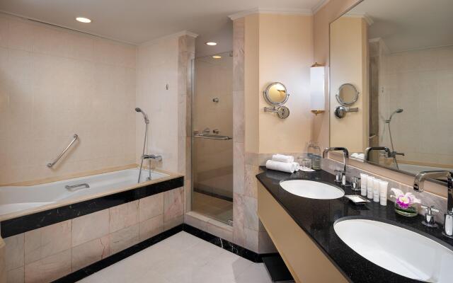 Crowne Plaza Bangkok Lumpini Park by IHG