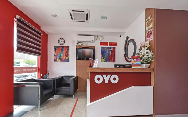 OYO 768 Fajar Baru Boutique Hotel