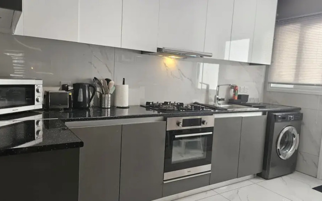 151 NIC - Stay Art Style Apartment
