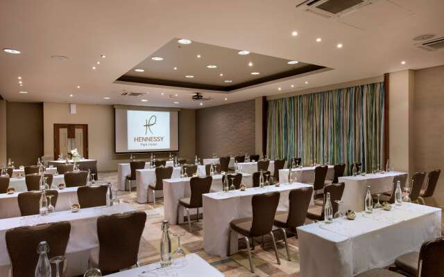 Hennessy Park Hotel