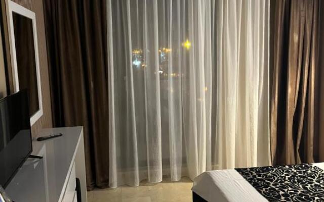Sas 1 Luxury Apartments