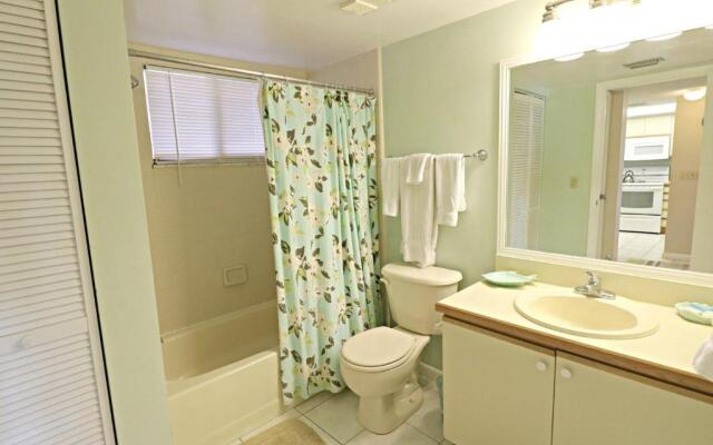 Ocean Village Club N21