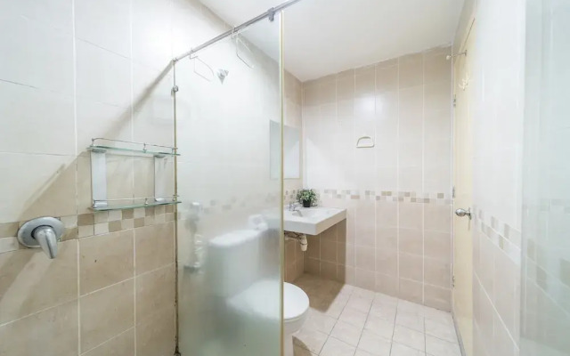 OYO 639 Home Casa Mutiara 2 Bedroom