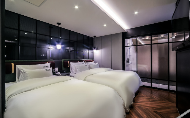 Busan Daeyeondong Hotel Smith
