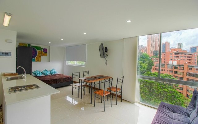 El Tesoro Studio Apartment High Floor 16