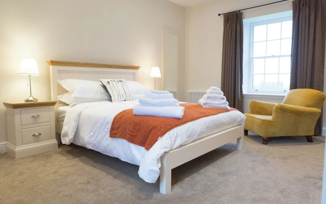 Stylish Apartment with Magnificent Views of Cumbrian Countryside