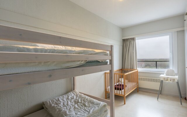 Apartment on the 9th Floor for Family