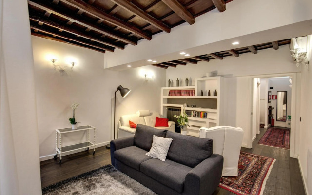 Campo de' Fiori Stylish White