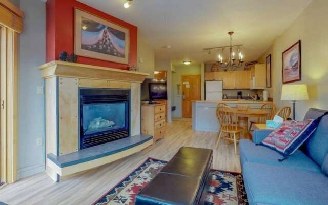 1 Bedroom Mountain Condo in the Heart of River Run Village within walking distance to ski lift