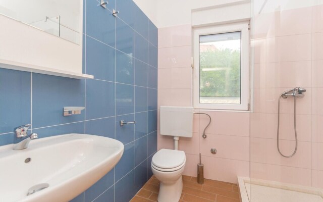 Nice Apartment in Maslenica With 2 Bedrooms and Wifi